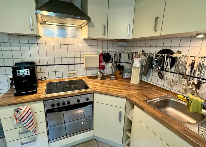 Bonn: Rhein Und Zentrum Vor Der Tuere Appartamento